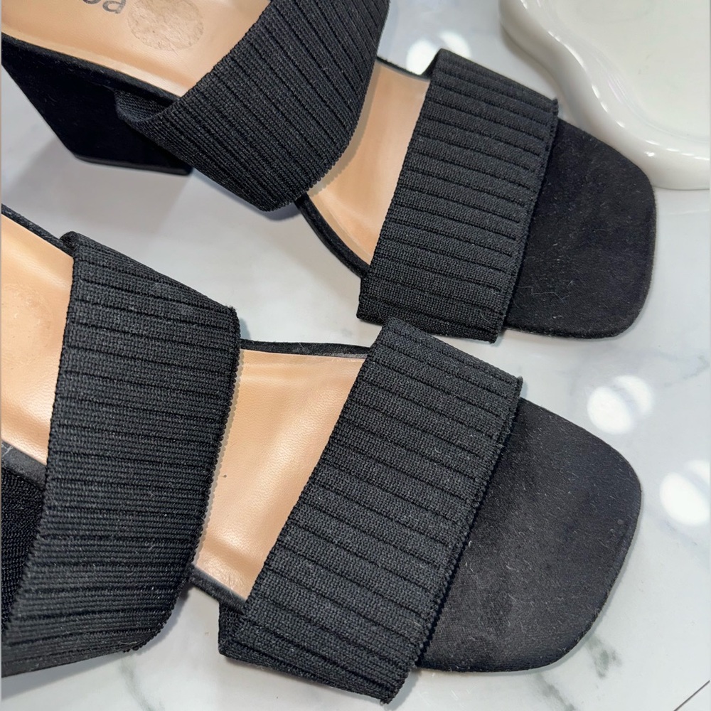 Heels - Picture 2 of 5
